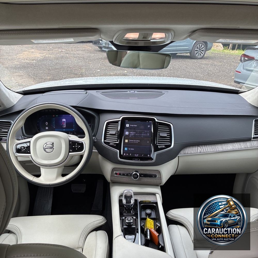 2024 Volvo XC90 T8 - Ultimate PHEV