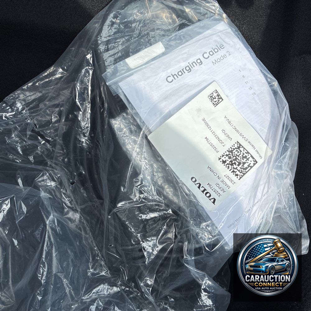 2024 Volvo XC90 T8 - Ultimate PHEV