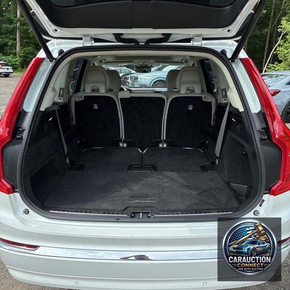 2024 Volvo XC90 T8 - Ultimate PHEV