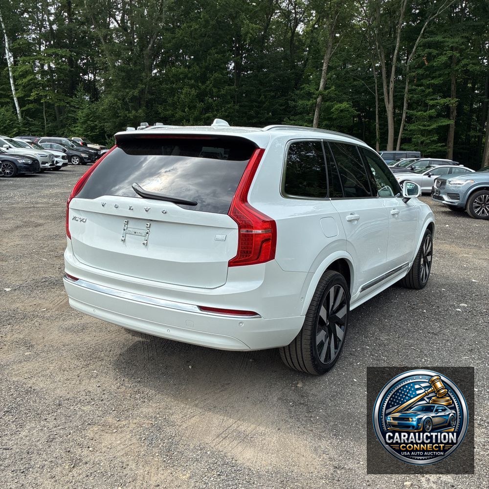 2024 Volvo XC90 T8 - Ultimate PHEV