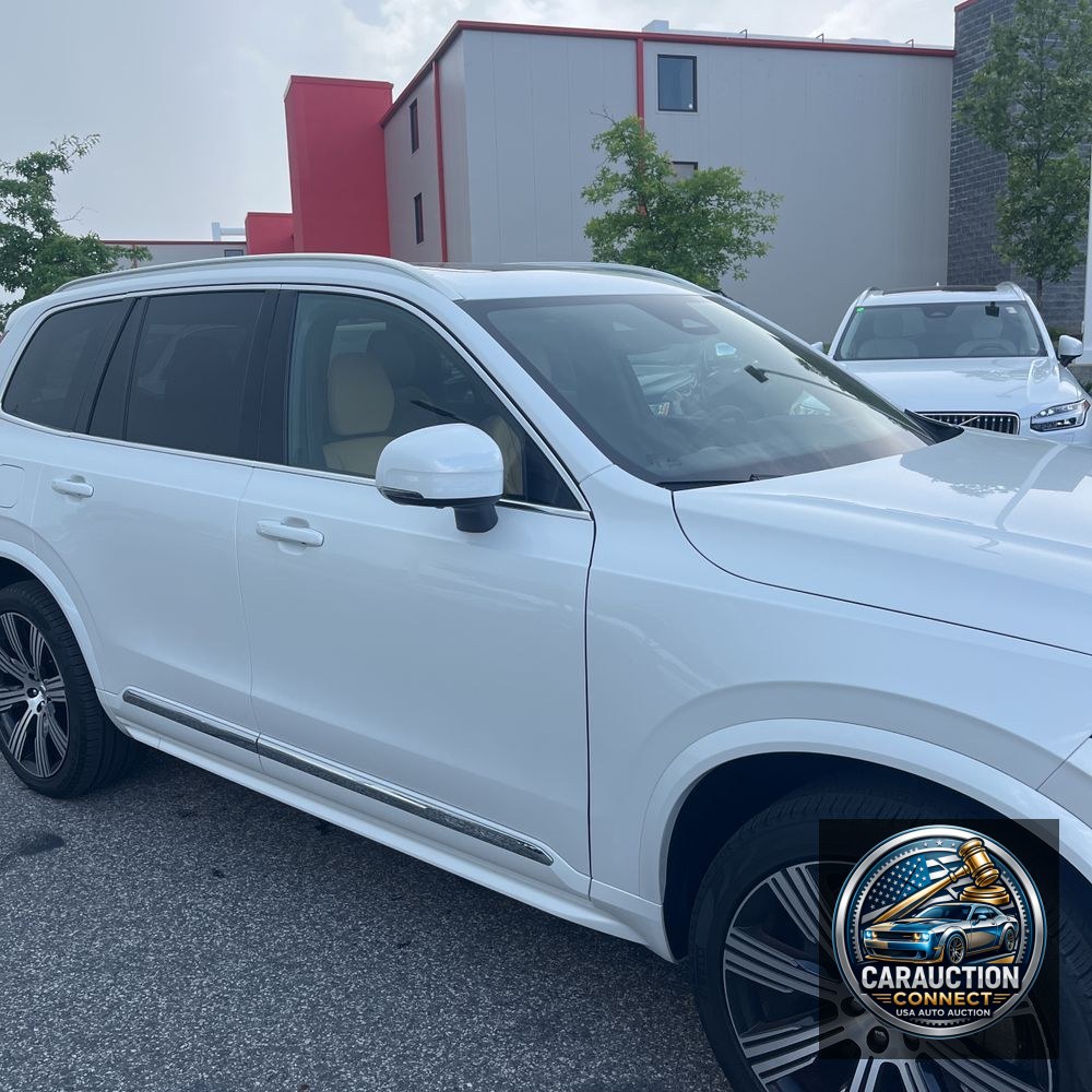 2024 Volvo XC90 T8 - Ultimate PHEV