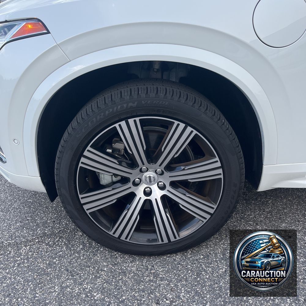 2024 Volvo XC90 T8 - Ultimate PHEV