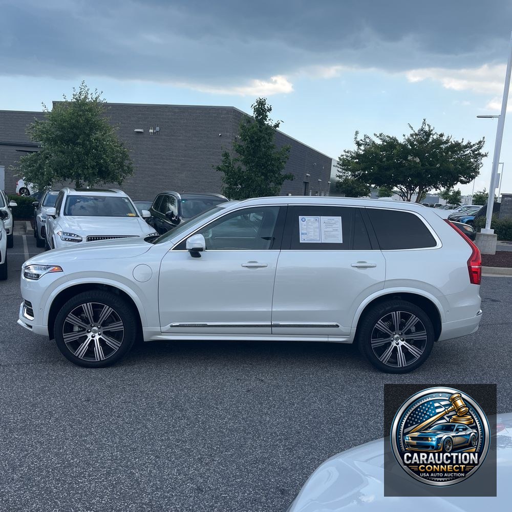 2024 Volvo XC90 T8 - Ultimate PHEV