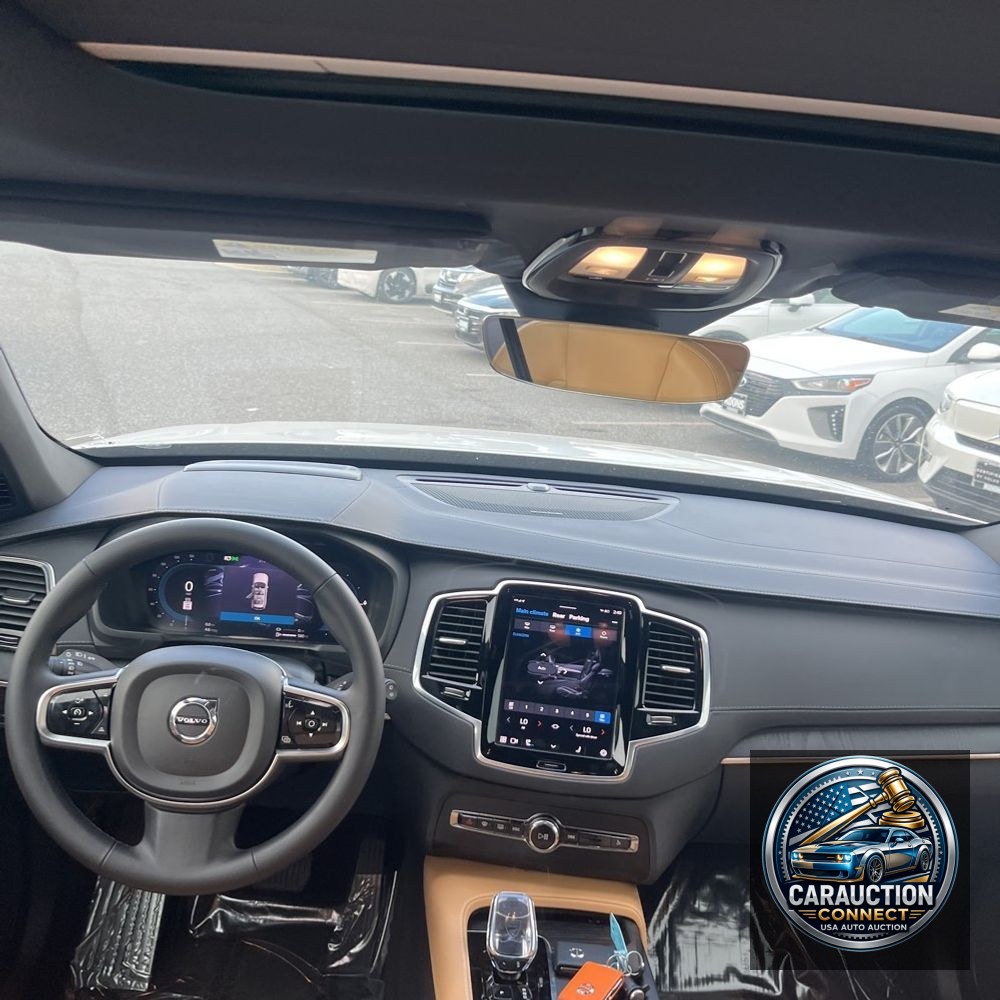 2024 Volvo XC90 T8 - Ultimate PHEV