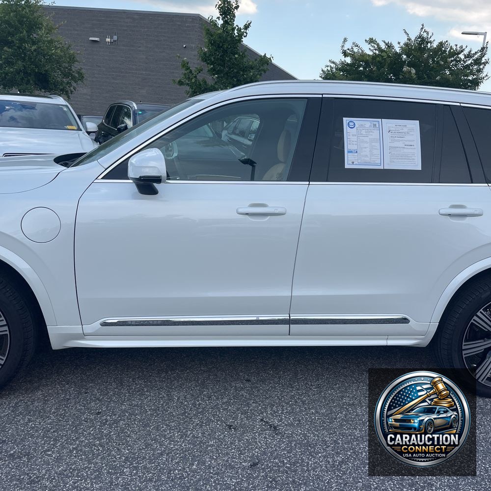 2024 Volvo XC90 T8 - Ultimate PHEV