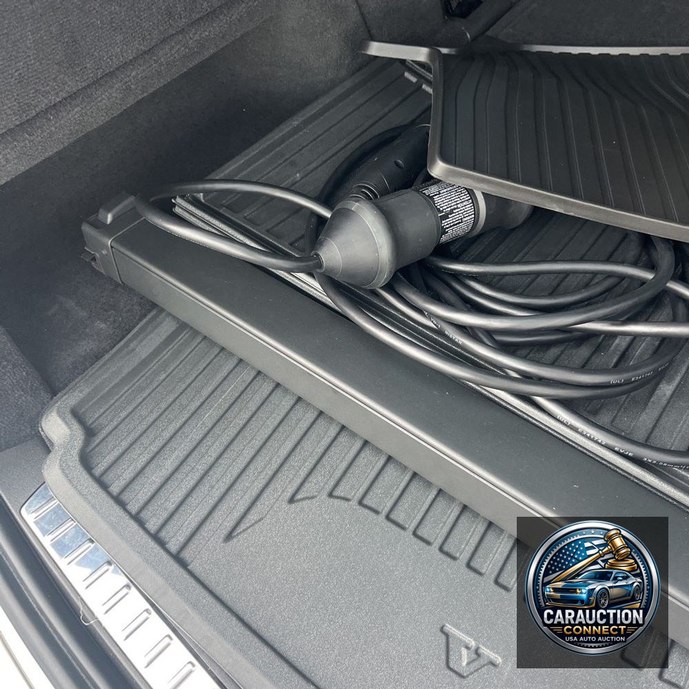 2024 Volvo XC90 T8 - Ultimate PHEV