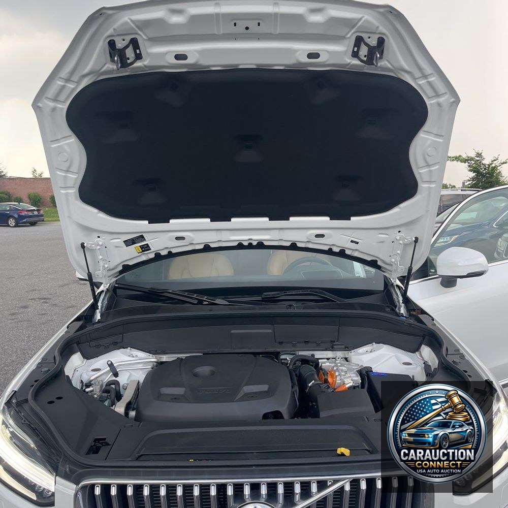 2024 Volvo XC90 T8 - Ultimate PHEV