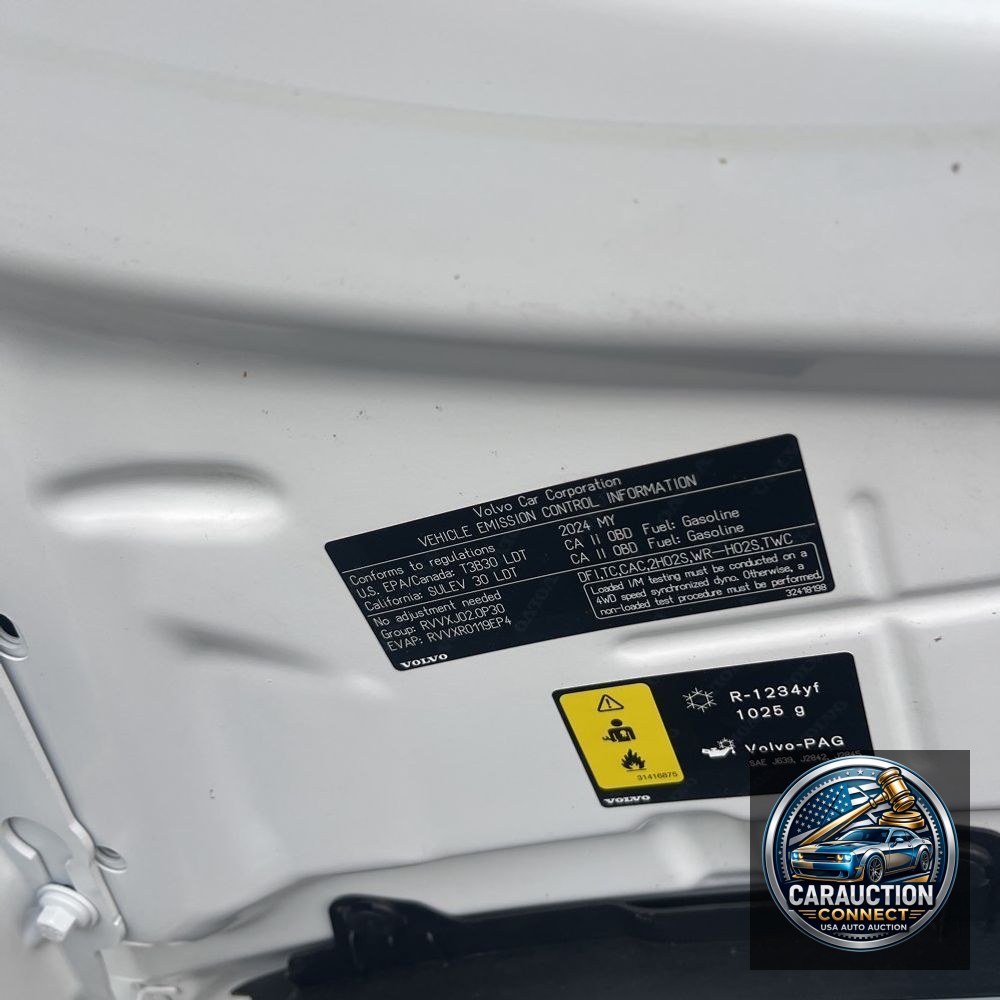 2024 Volvo XC90 T8 - Ultimate PHEV
