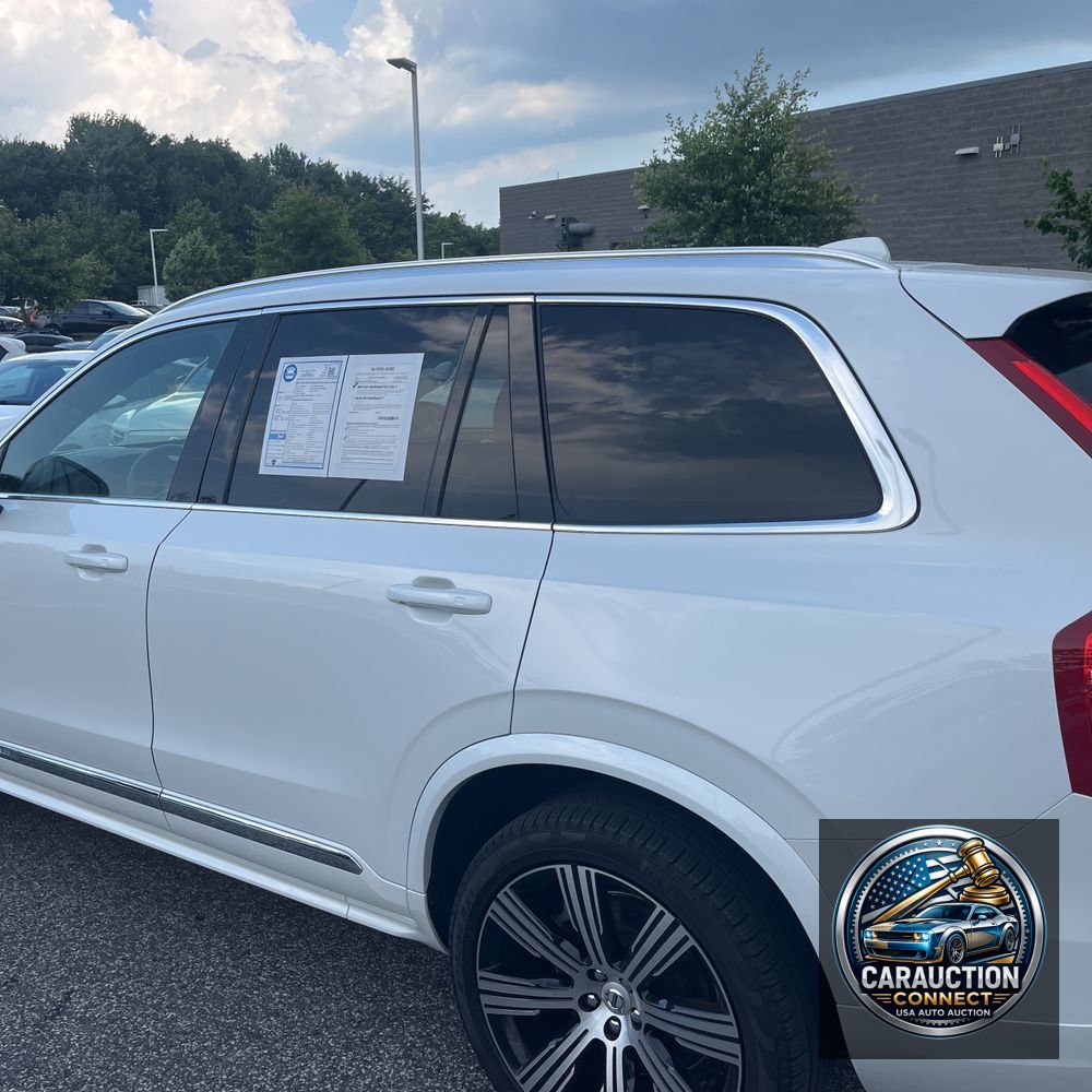 2024 Volvo XC90 T8 - Ultimate PHEV