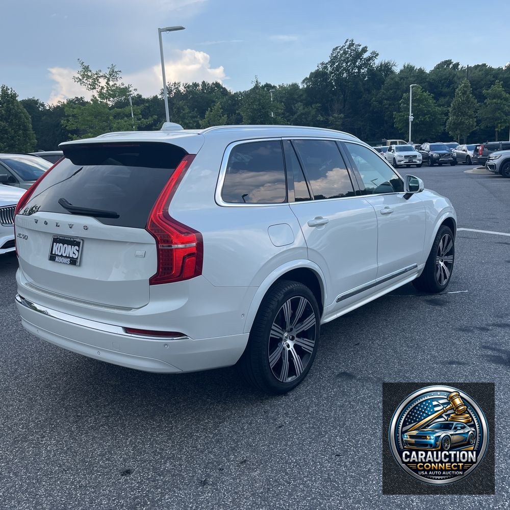 2024 Volvo XC90 T8 - Ultimate PHEV