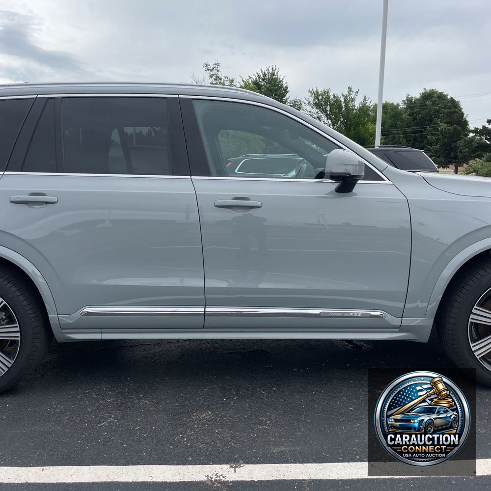 2024 Volvo XC90 T8 - Ultimate PHEV