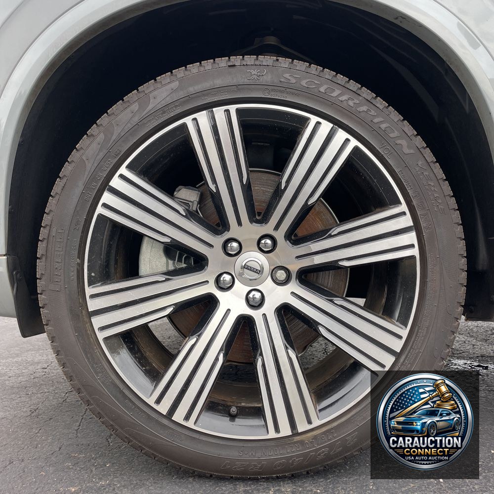 2024 Volvo XC90 T8 - Ultimate PHEV