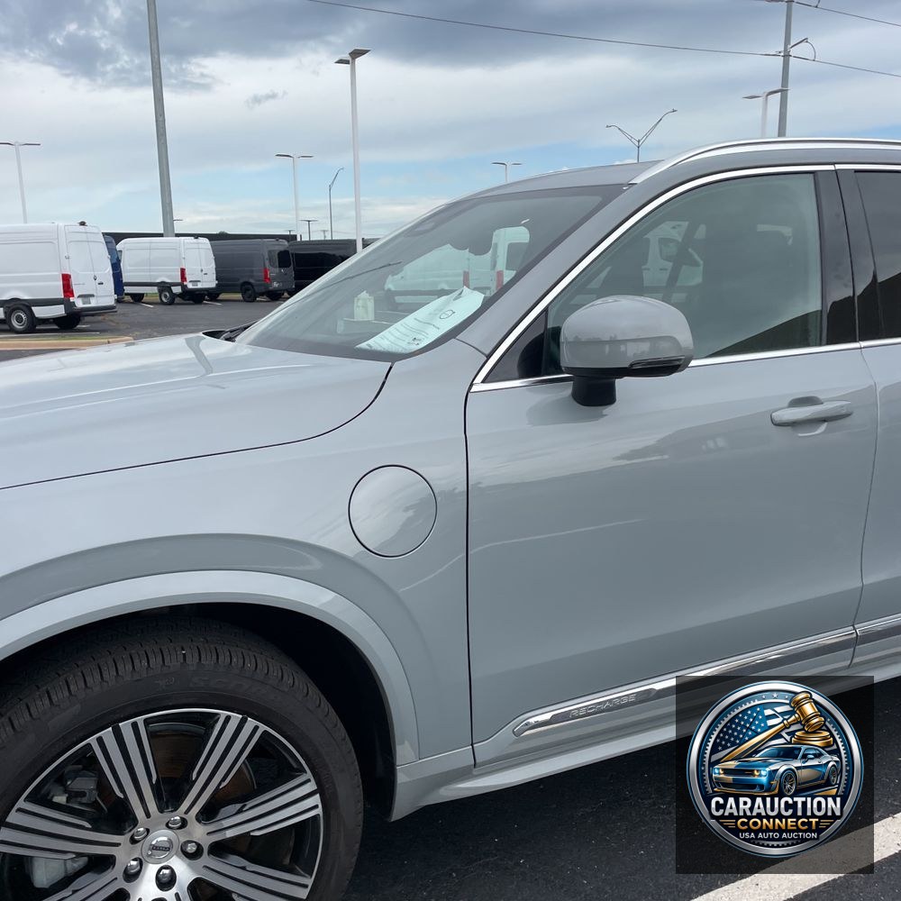 2024 Volvo XC90 T8 - Ultimate PHEV