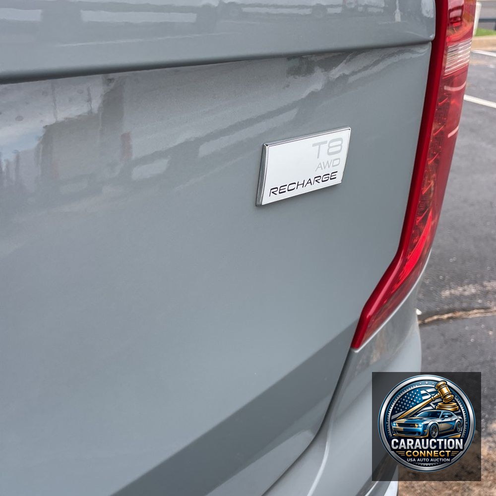 2024 Volvo XC90 T8 - Ultimate PHEV