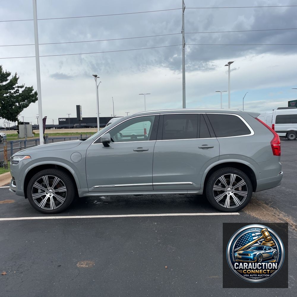 2024 Volvo XC90 T8 - Ultimate PHEV