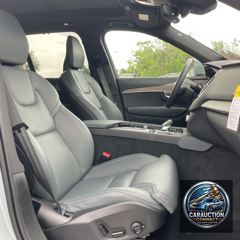 2024 Volvo XC90 T8 - Ultimate PHEV