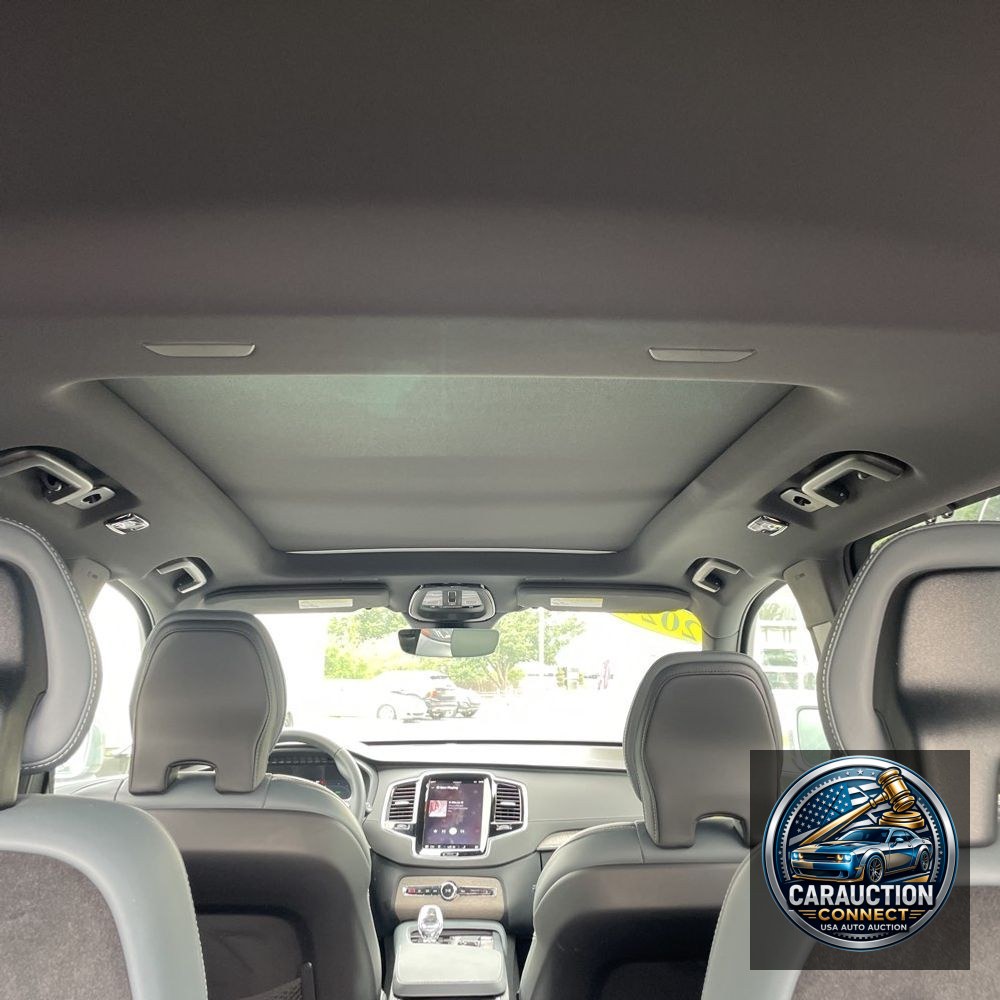 2024 Volvo XC90 T8 - Ultimate PHEV