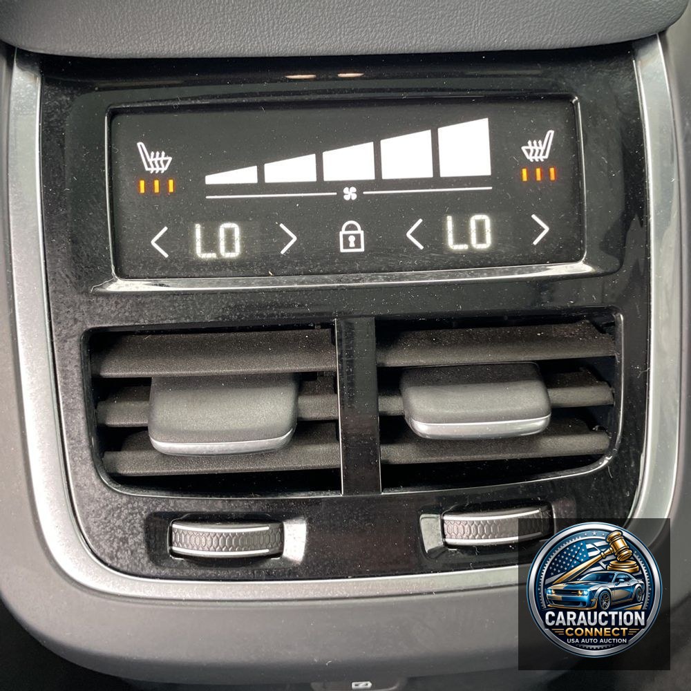 2024 Volvo XC90 T8 - Ultimate PHEV