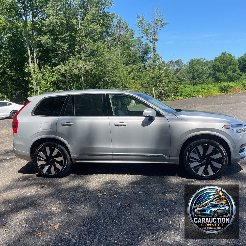 2024 Volvo XC90 T8 - Ultimate PHEV
