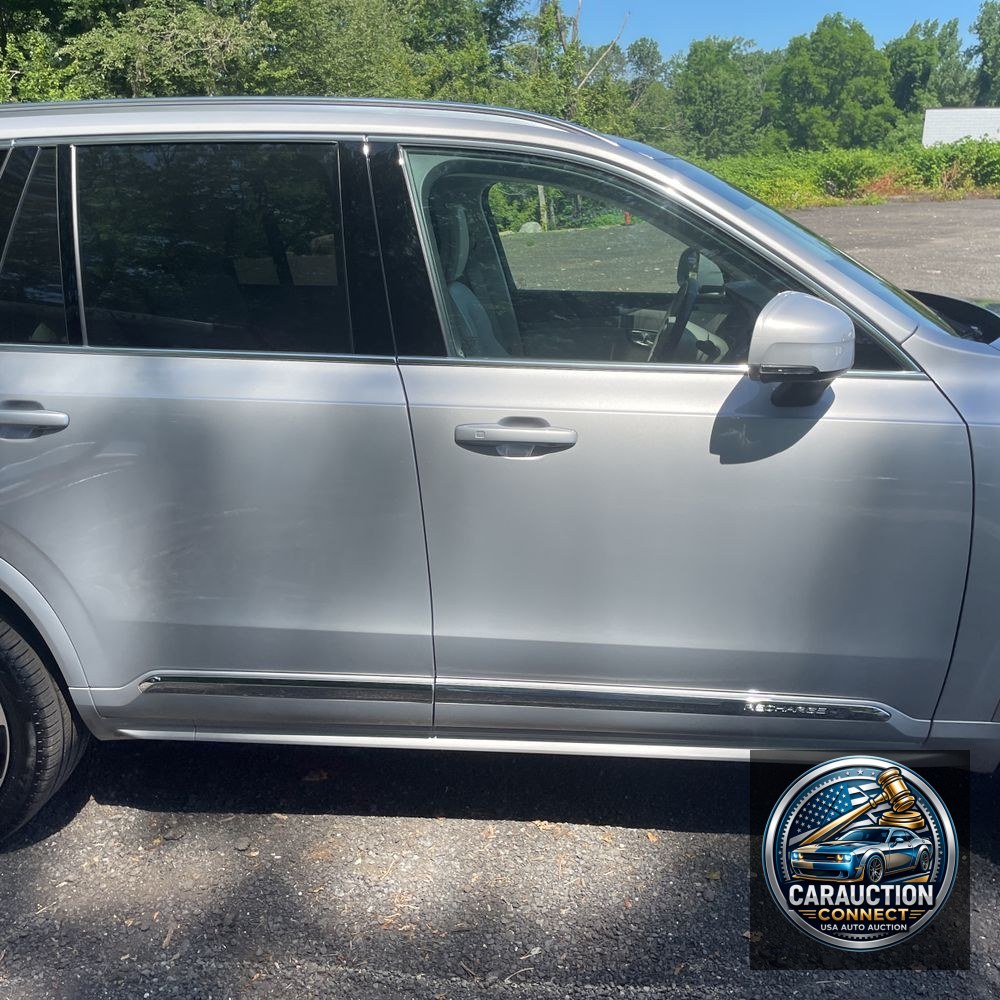 2024 Volvo XC90 T8 - Ultimate PHEV