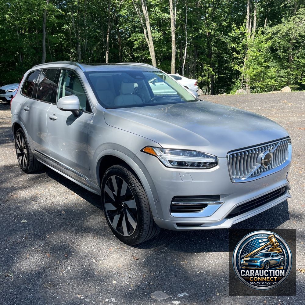 2024 Volvo XC90 T8 - Ultimate PHEV