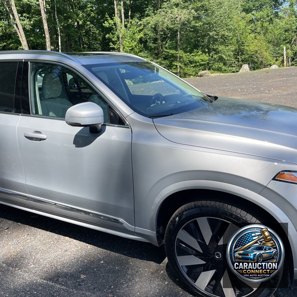 2024 Volvo XC90 T8 - Ultimate PHEV