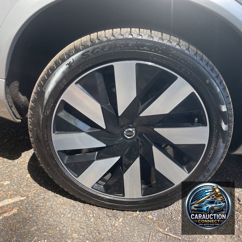 2024 Volvo XC90 T8 - Ultimate PHEV