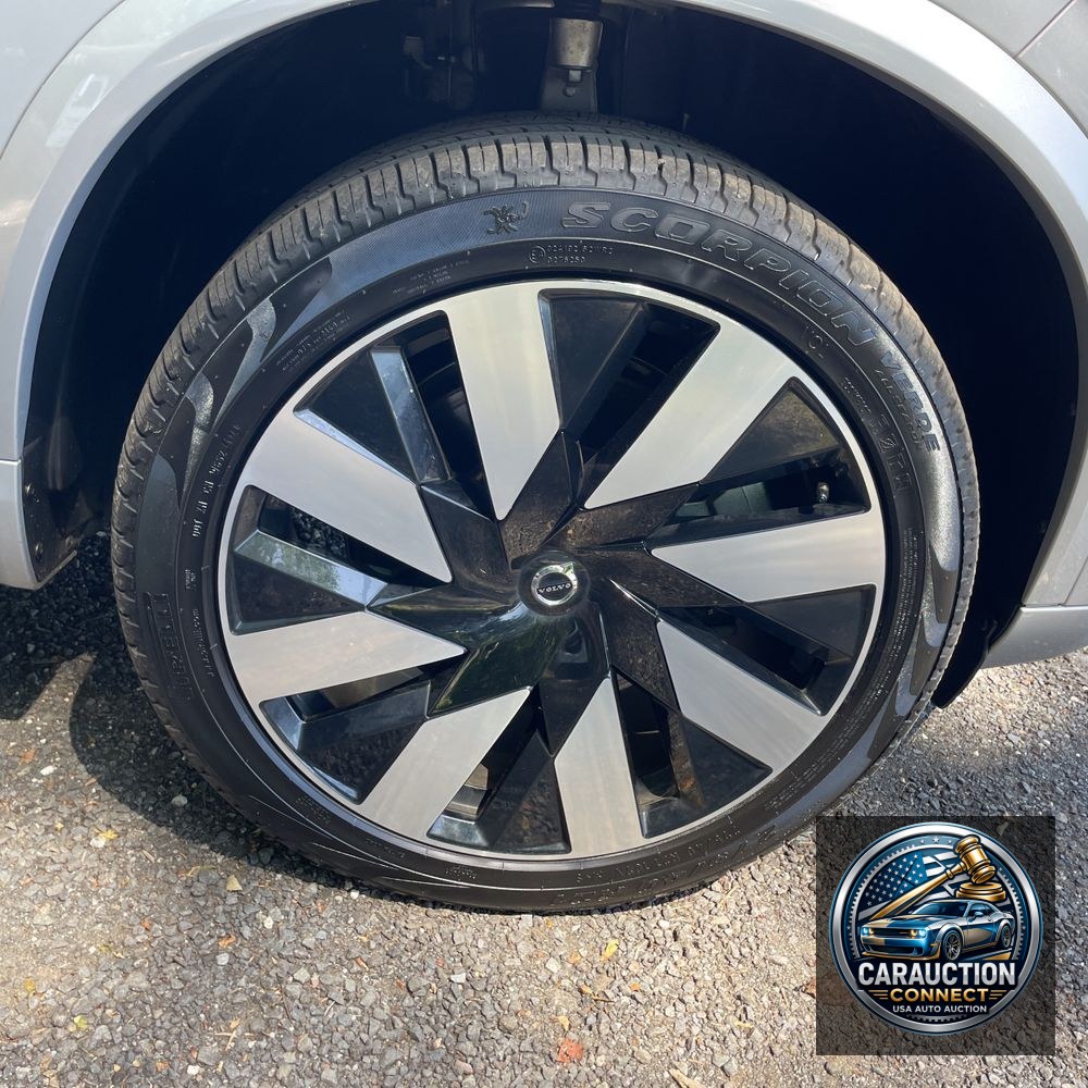 2024 Volvo XC90 T8 - Ultimate PHEV