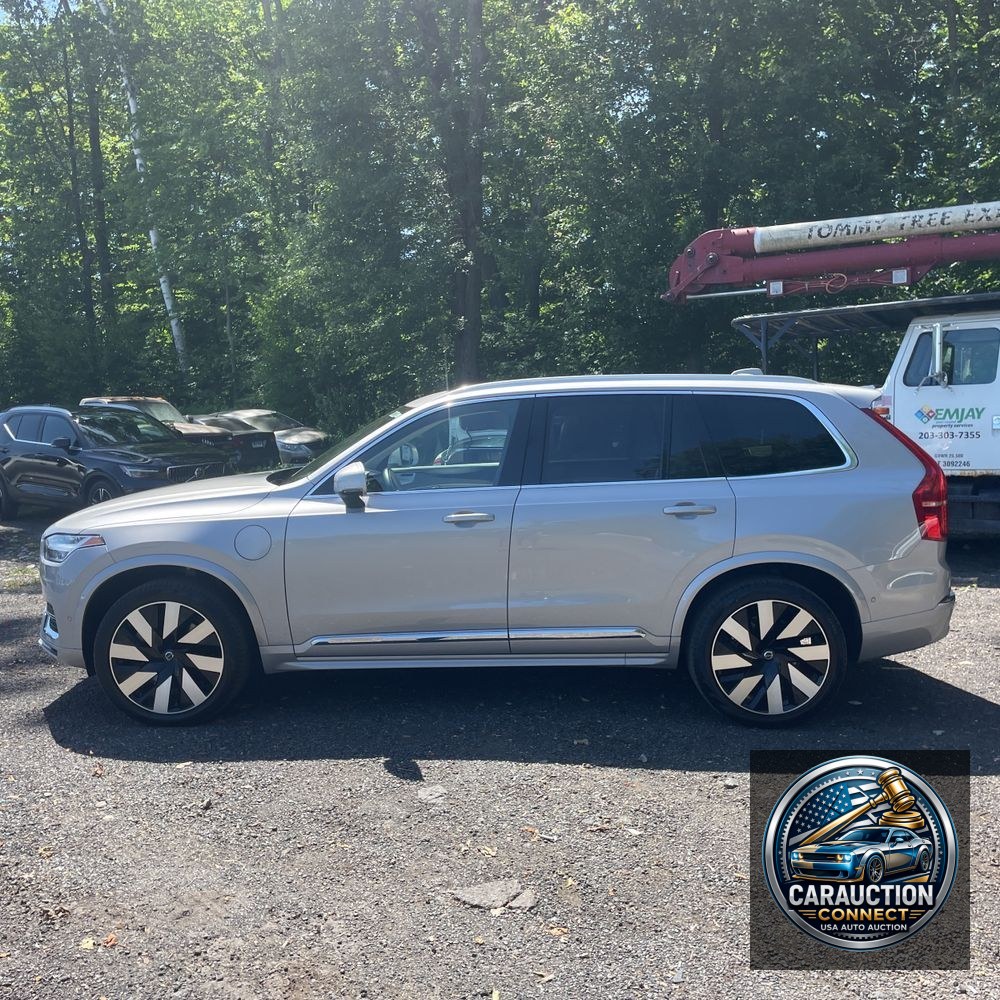 2024 Volvo XC90 T8 - Ultimate PHEV