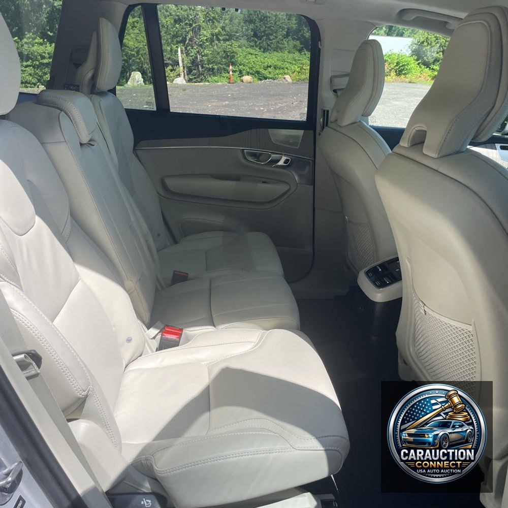 2024 Volvo XC90 T8 - Ultimate PHEV