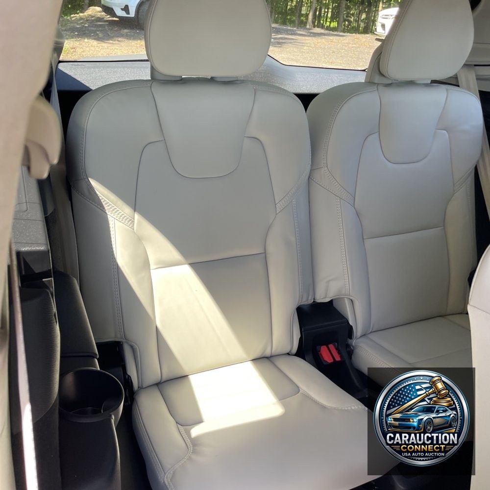 2024 Volvo XC90 T8 - Ultimate PHEV