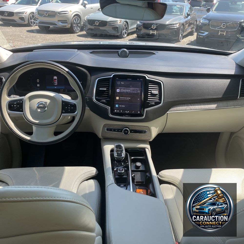 2024 Volvo XC90 T8 - Ultimate PHEV