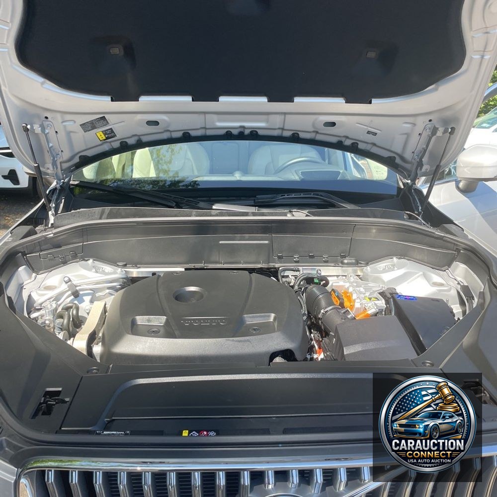 2024 Volvo XC90 T8 - Ultimate PHEV