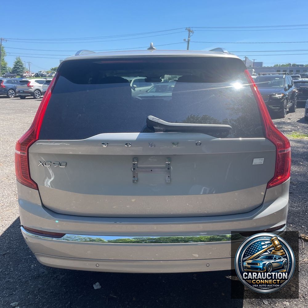2024 Volvo XC90 T8 - Ultimate PHEV