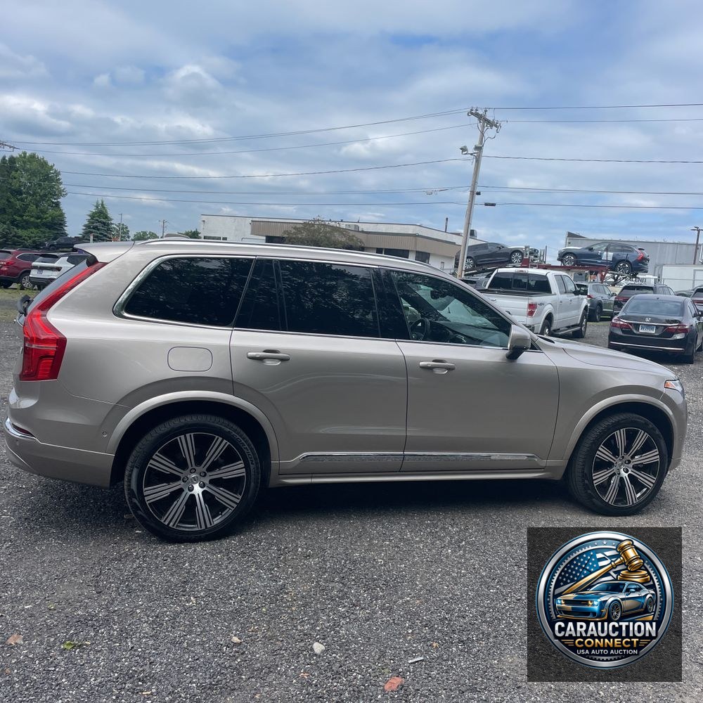 2024 Volvo XC90 T8 - Ultimate PHEV