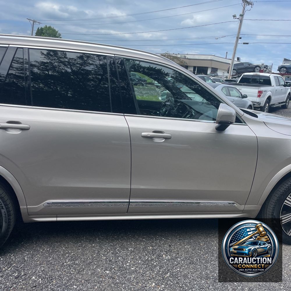 2024 Volvo XC90 T8 - Ultimate PHEV