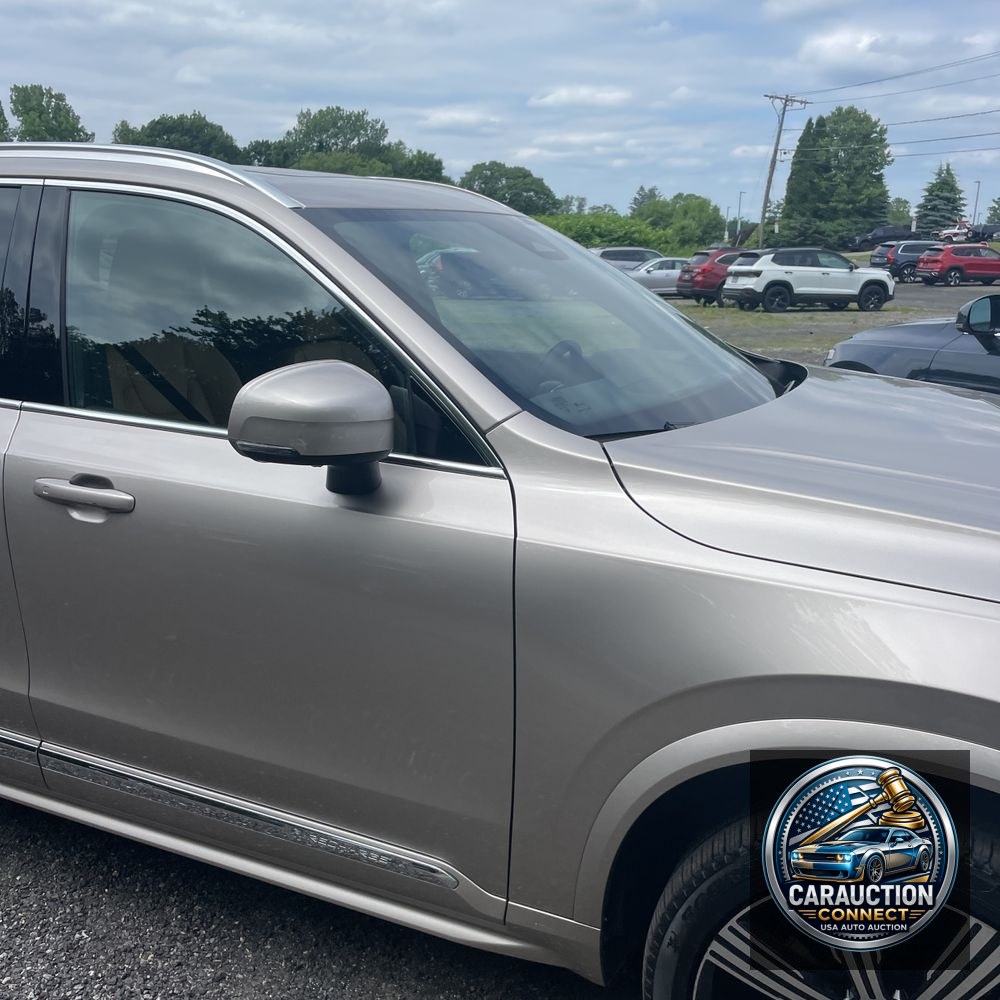 2024 Volvo XC90 T8 - Ultimate PHEV