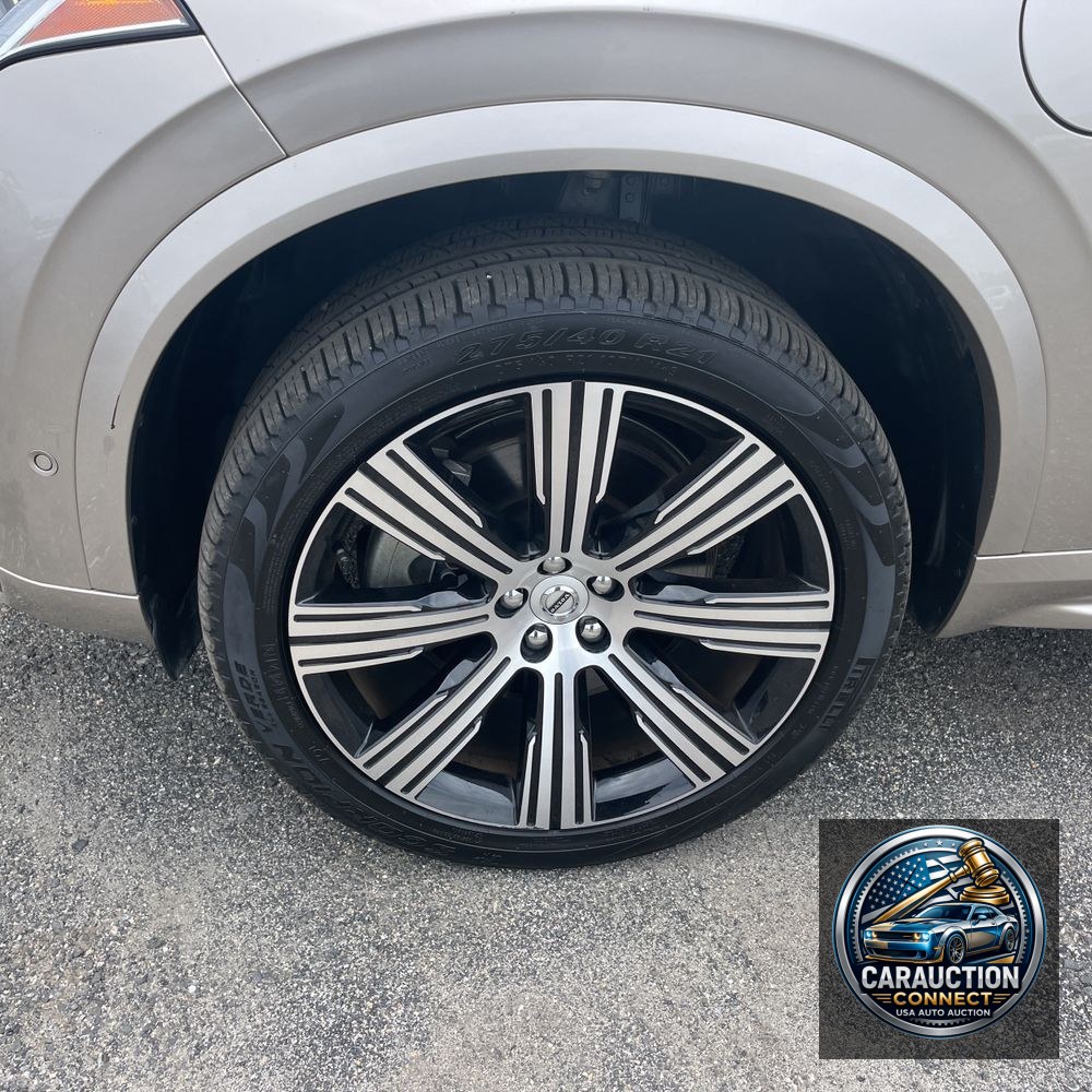 2024 Volvo XC90 T8 - Ultimate PHEV