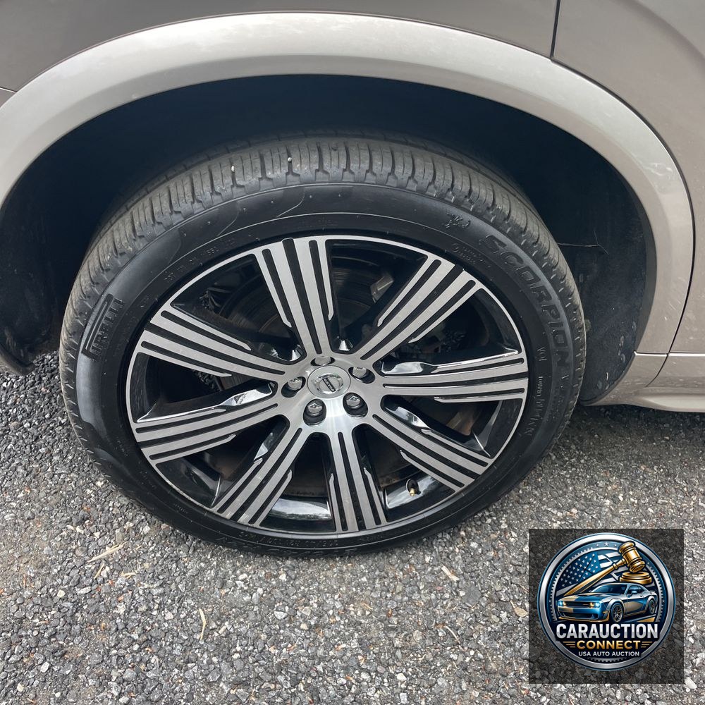 2024 Volvo XC90 T8 - Ultimate PHEV