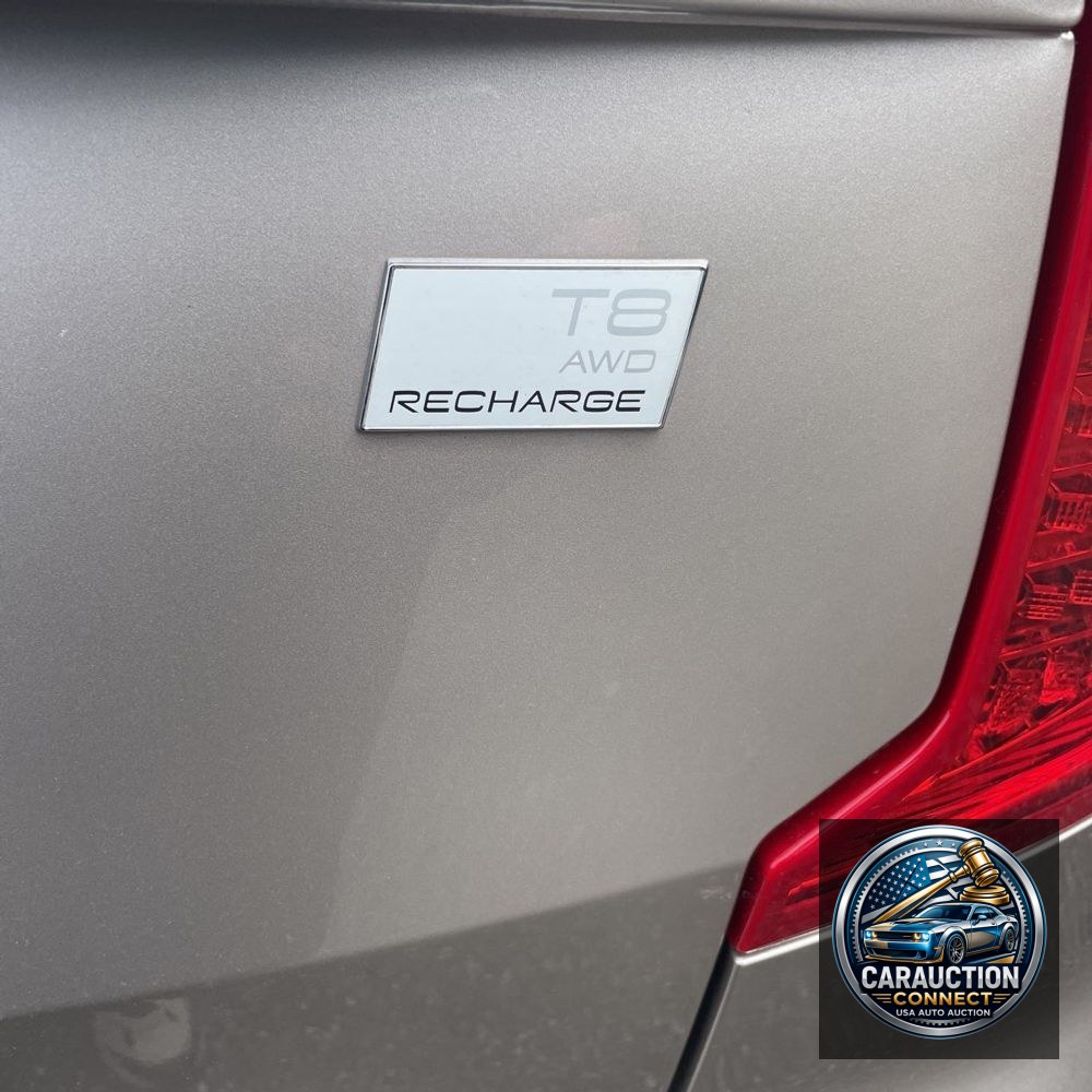 2024 Volvo XC90 T8 - Ultimate PHEV