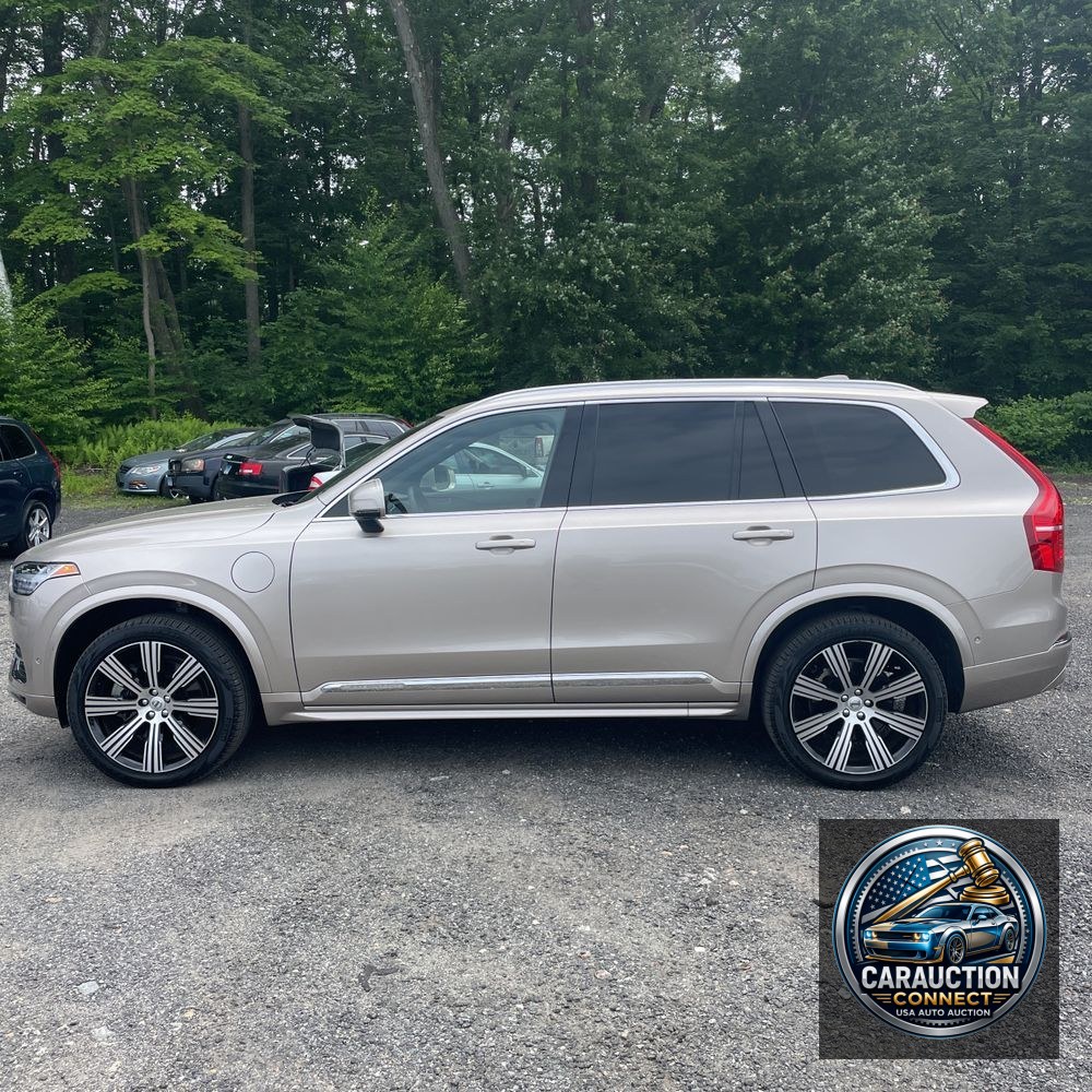 2024 Volvo XC90 T8 - Ultimate PHEV