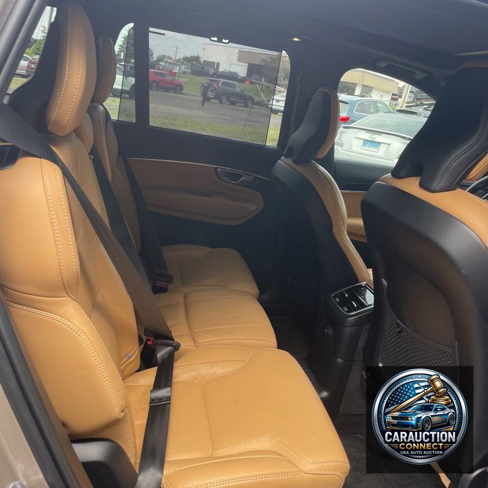 2024 Volvo XC90 T8 - Ultimate PHEV