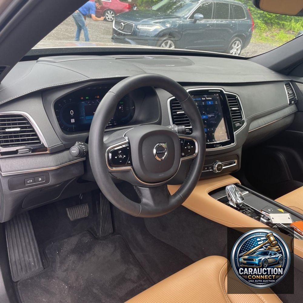 2024 Volvo XC90 T8 - Ultimate PHEV