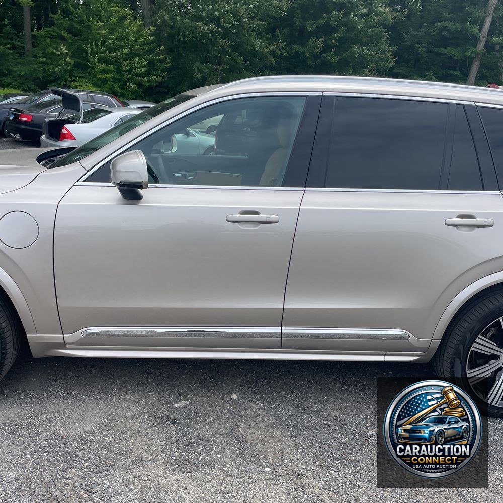 2024 Volvo XC90 T8 - Ultimate PHEV