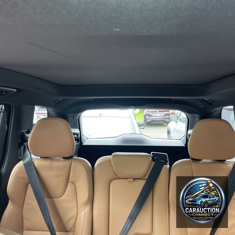 2024 Volvo XC90 T8 - Ultimate PHEV