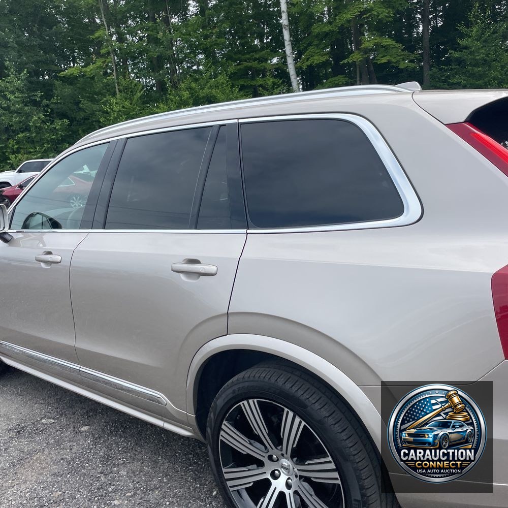 2024 Volvo XC90 T8 - Ultimate PHEV