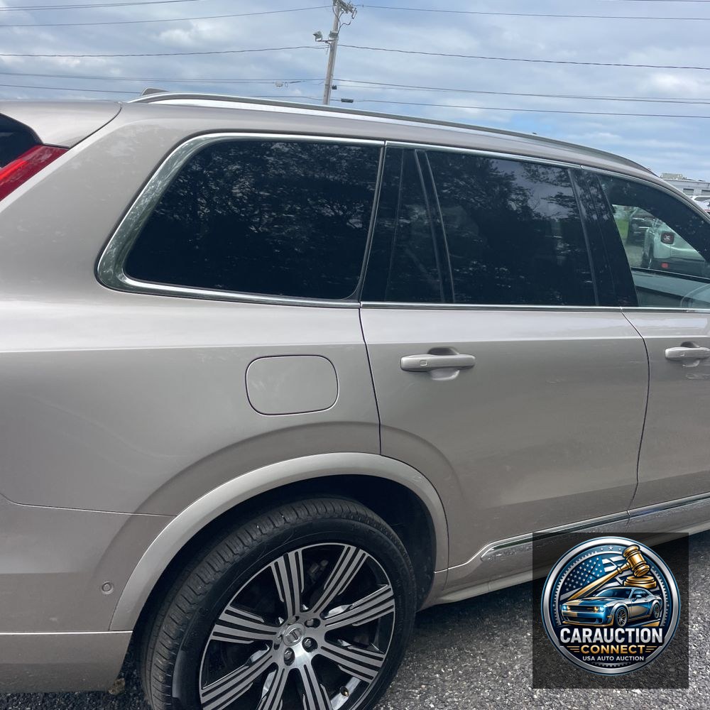2024 Volvo XC90 T8 - Ultimate PHEV