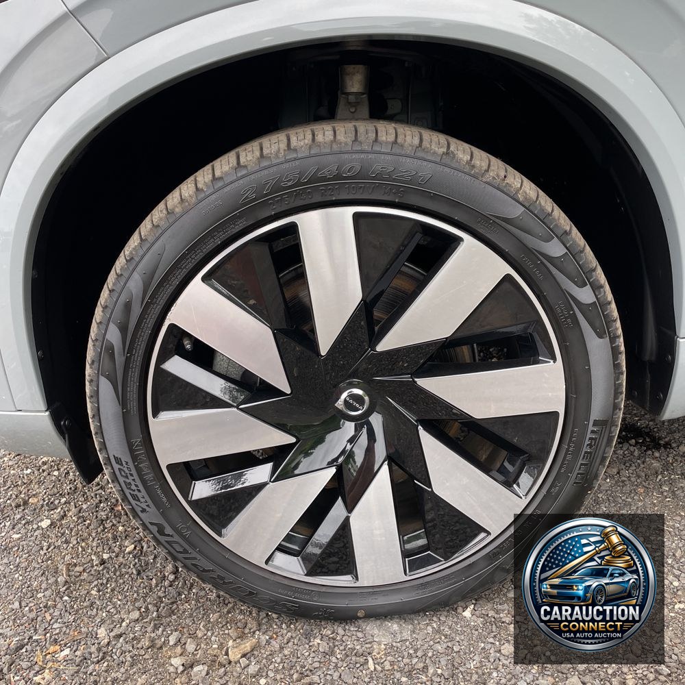 2024 Volvo XC90 T8 - Ultimate PHEV