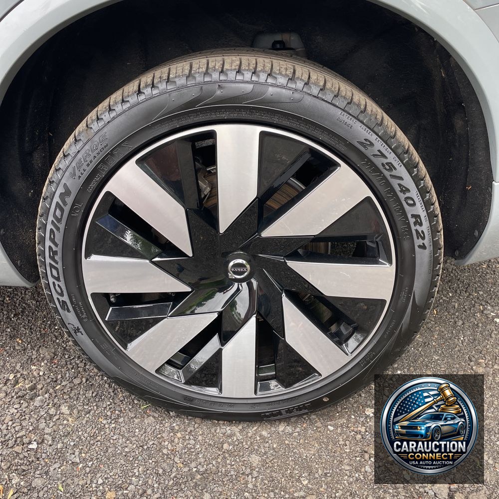 2024 Volvo XC90 T8 - Ultimate PHEV