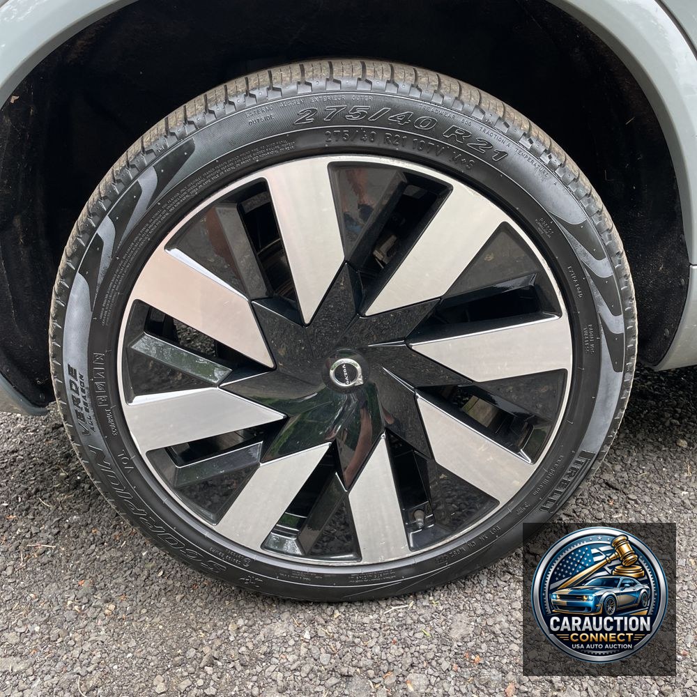 2024 Volvo XC90 T8 - Ultimate PHEV